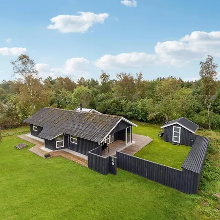 Amazing In With Wifi Holiday home