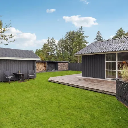 3 Bedroom Gorgeous Home In Albaek